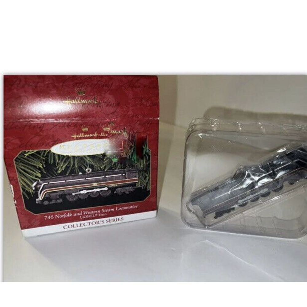 Vtg. Hallmark Keepsake Ornament 746 Norfolk and Western Steam Locomotive Lionel